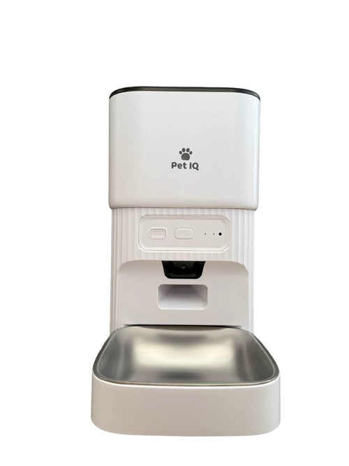 Pet IQ Smart Feeder — Automatic Pet Feeder with App Control & Built‑In Camera for Stress‑Free Mealtimes